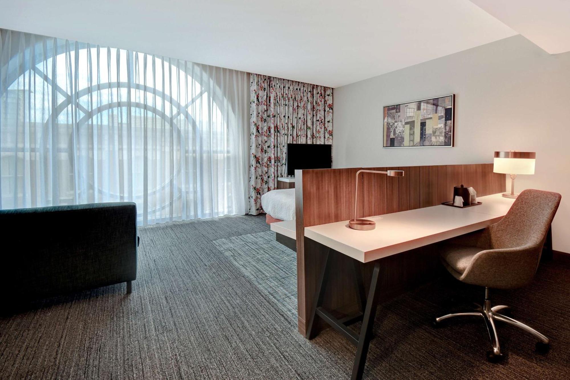 Hilton Garden Inn Kalamazoo Downtown Zewnętrze zdjęcie